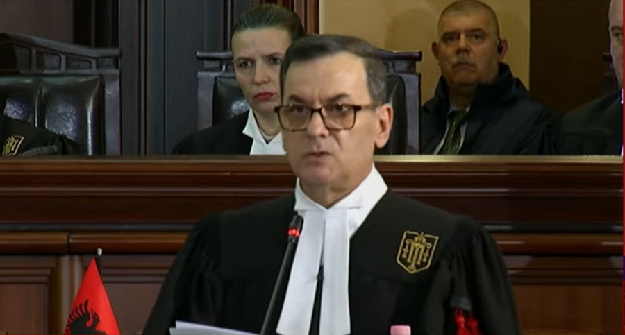 "Drejt&euml;sia e vonuar, rrezikon t&euml; kthehet n&euml;