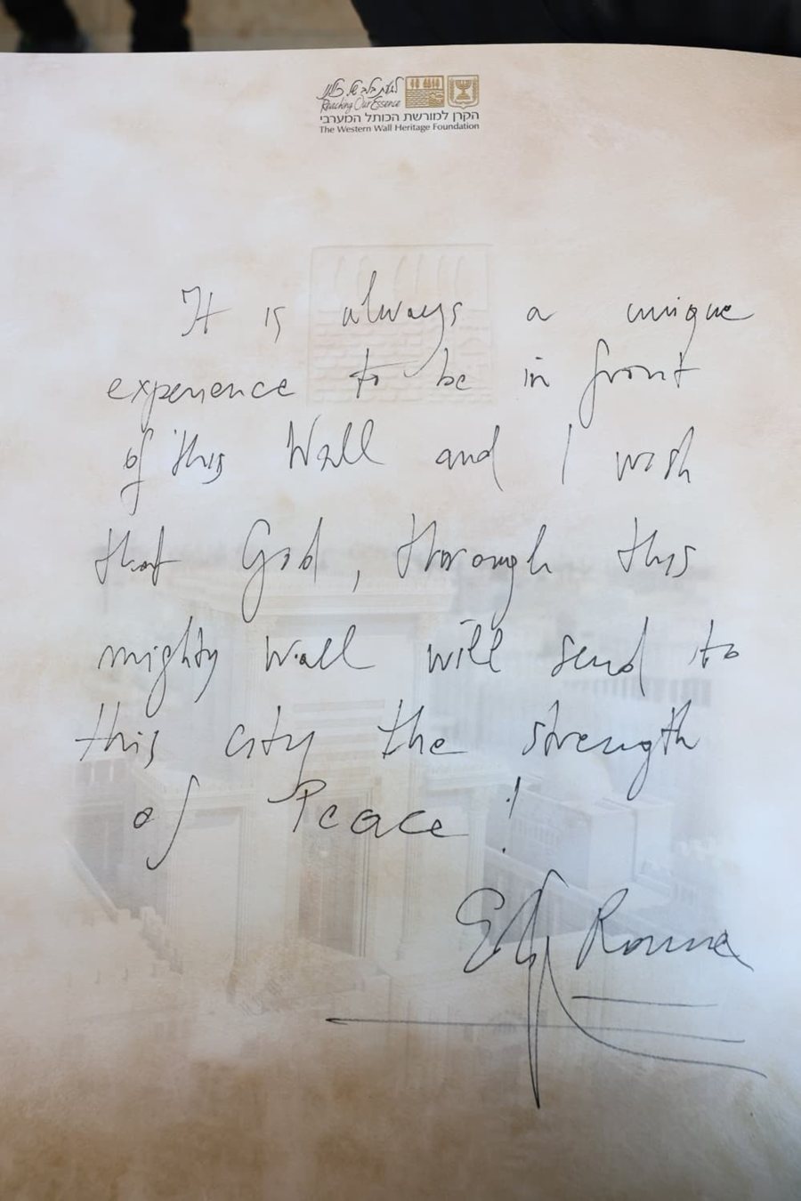 Edi Rama viziton Murin e Lotëve në Jerusalem: Uroj që Zoti,