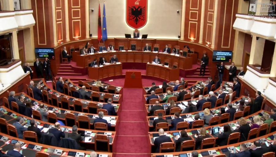 "Qeveria kërkon t'i kalojë tinëzisht", PD