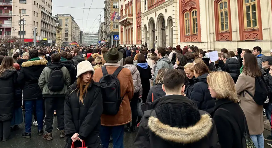 "Dija është fuqi", mijëra persona protestojnë