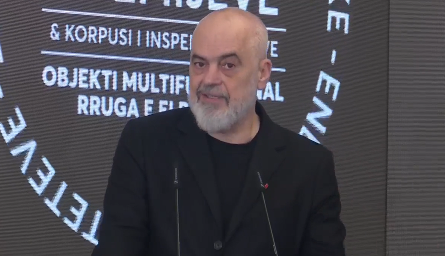 &ldquo;Zyra t&euml; reja p&euml;r administrat&euml;n dhe stadium i ri&rdquo;,