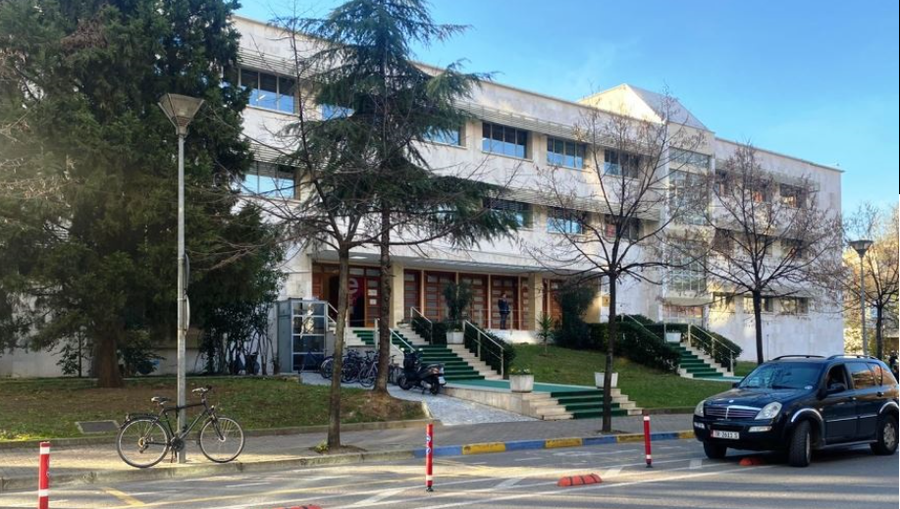 AKSHI dhe administrata tani mund t&euml; mbeten dhe pa internet, ankimohet