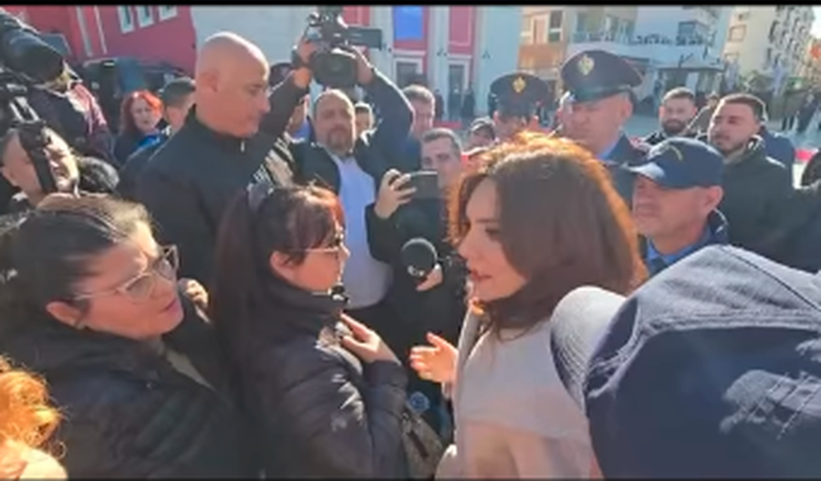 ‘’Turp që vini, Vlorën e keni shkulur me