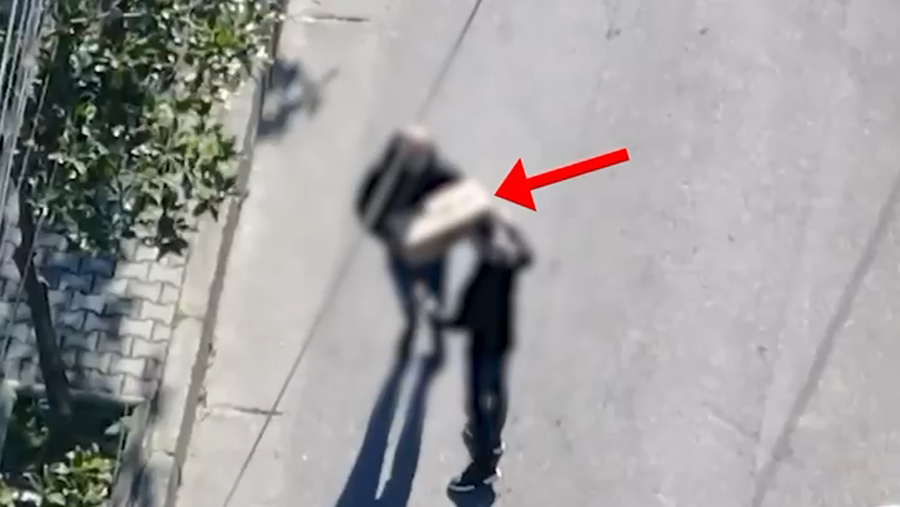 EMRAT/ Zbulohet magazina me arm&euml; n&euml; Selit&euml; t&euml; Tiran&euml;s,