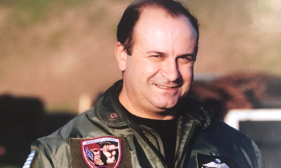 Piloti grek zbulon sekretin: U nis&euml;m p&euml;r t&euml; bombarduar Izmirin