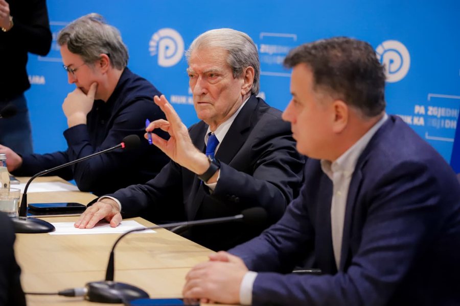 “Po shkojmë drejt ngujimit në shesh”, Berisha: E