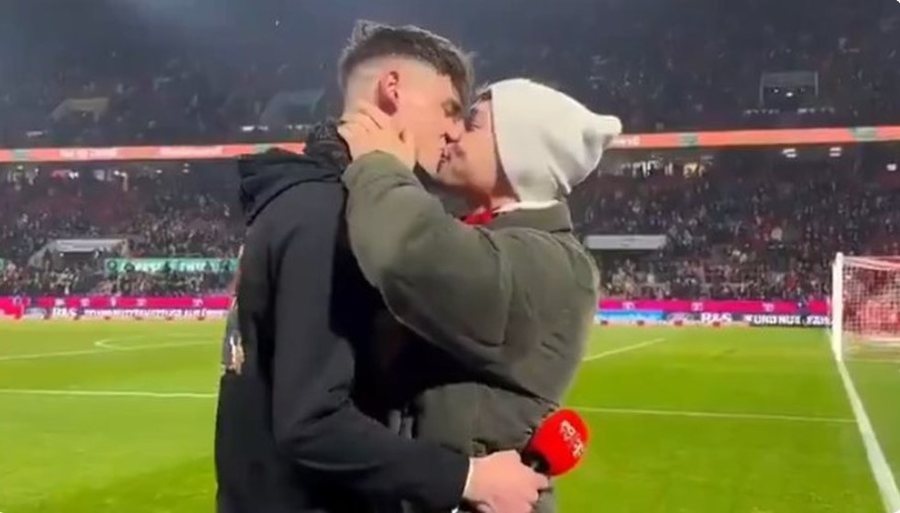 Propozim n&euml; fush&euml;n e gjelb&euml;rt, abritri gjerman i thot&euml;