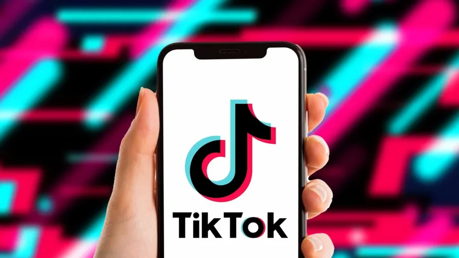 VENDIMI/ I bllokuar prej nj&euml; viti, qeveria hap rrjetin social TikTok