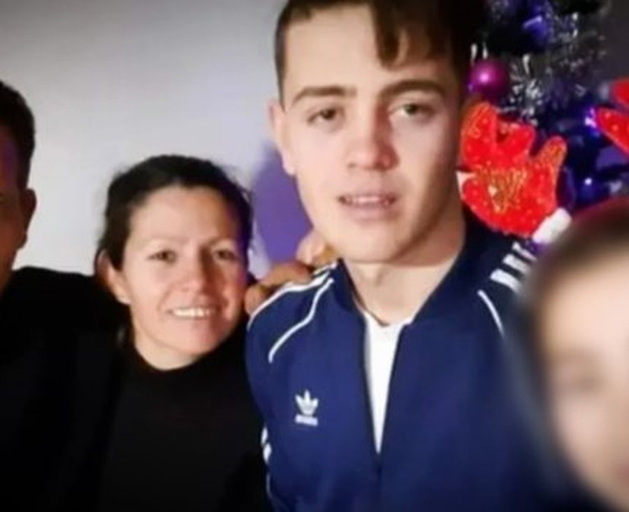 Familja Kola u shua n&euml; Itali, flasin fqinj&euml;t n&euml; Peqin: Jemi