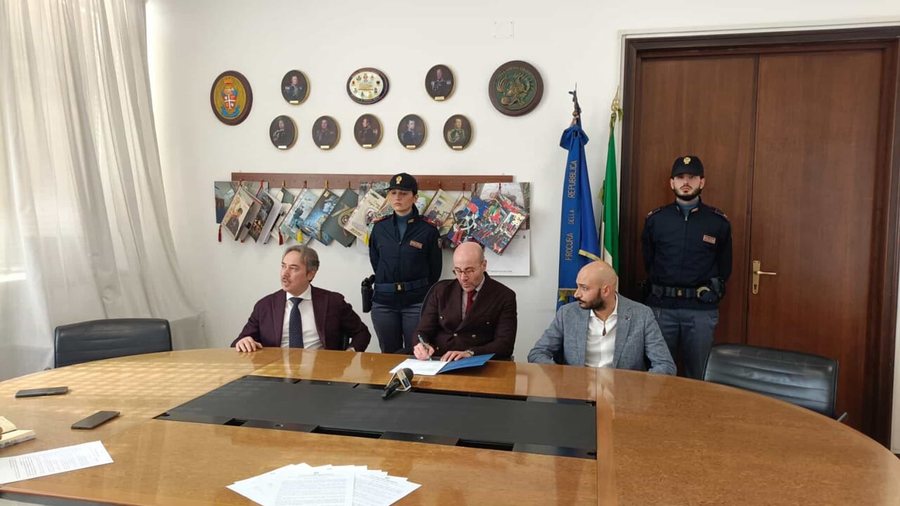 Goditet banda shqiptare e hajdut&euml;ve n&euml; Itali: Gjat&euml; bastisjes