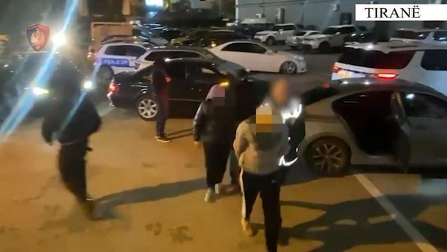 EMRAT/ Po transportonin emigrant&euml; t&euml; paligjsh&euml;m, arrestohen 2