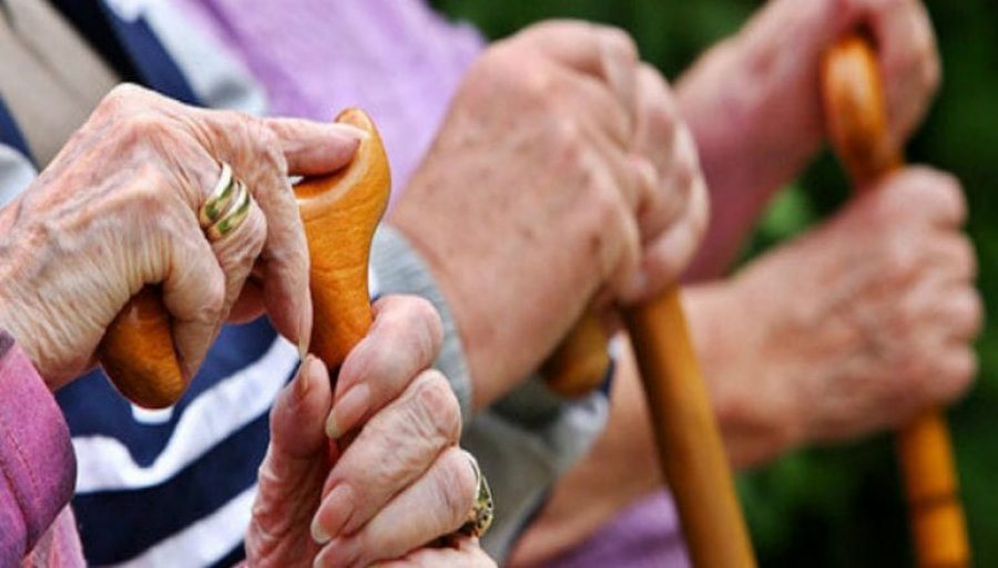 Plakja e bot&euml;s si alarm global &mdash; Shqip&euml;ria mes plakjes s&euml;