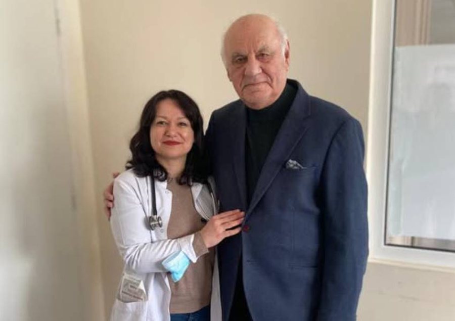 U shtrua me urgjenc&euml; n&euml; QSUT, ish-presidenti Moisiu l&euml; spitalin