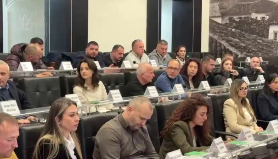 Protestat e banor&euml;ve kund&euml;r projektit TID, shtyhet mbledhja e