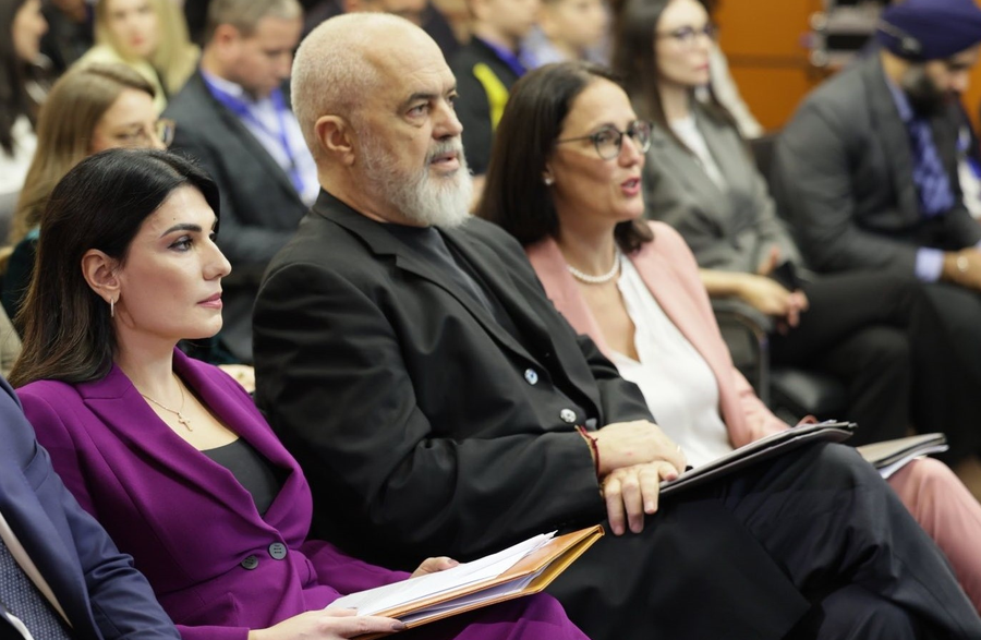 Pas skandalit korruptiv dhe funksionimin si grup kriminal, PS propozon