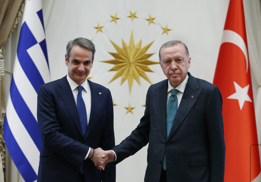 "Kemi probleme, por jo t&euml; pakap&euml;rcyesme", Erdogan thirrje