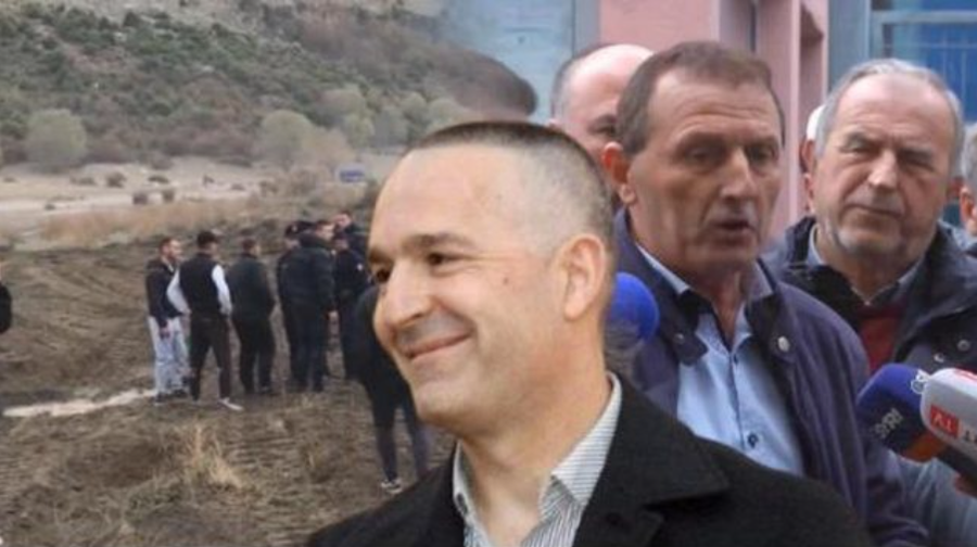 "Buallin e b&euml;n miz&euml;", protesta e banor&euml;ve t&euml;