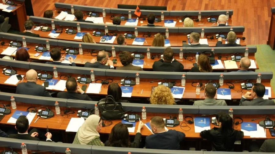 Kosova p&euml;rfiton 1 mld euro investime nga BE, kuvendi miraton