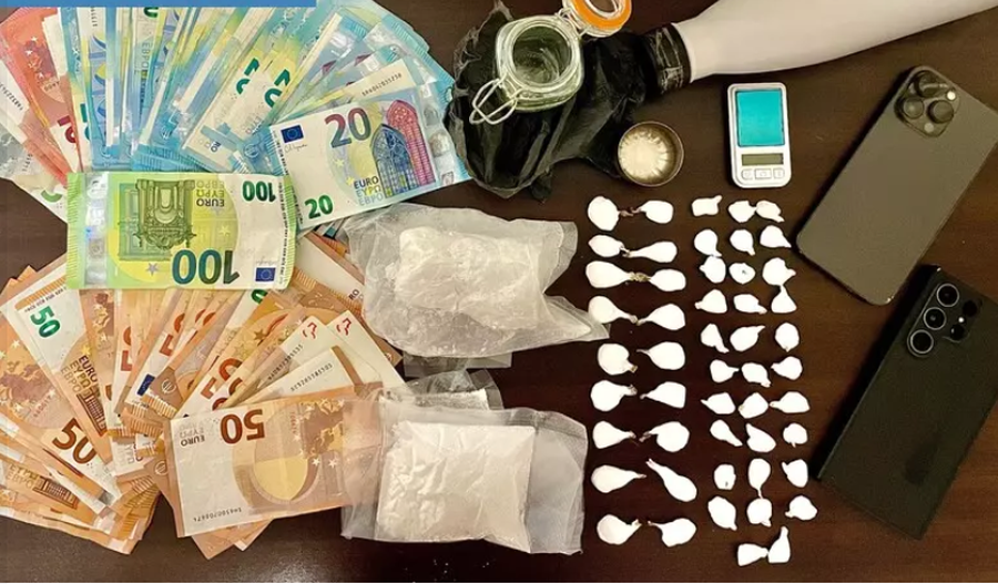 Shisnin kokain&euml; n&euml; rrug&euml;t e Italis&euml;, arrestohen 2 t&euml;