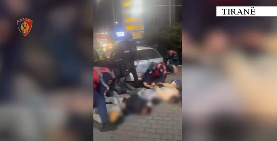 EMRI/ Transportonte emigrantë ilegal, arrestohet 35 vjeçarja! Skema