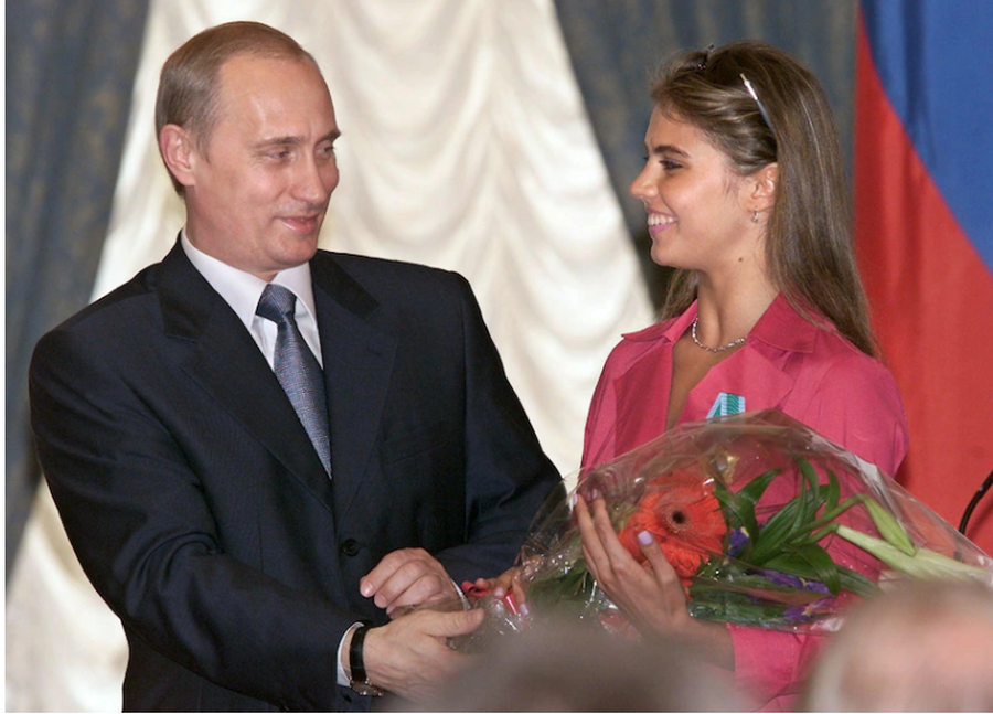 Ai e urren Per&euml;ndimin, por djemt&euml; e Putinit po rriten nga m&euml;sues