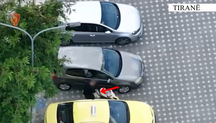 VIDEO/ Tiranë, arrestohet 51-vjeçari furnizues droge tek