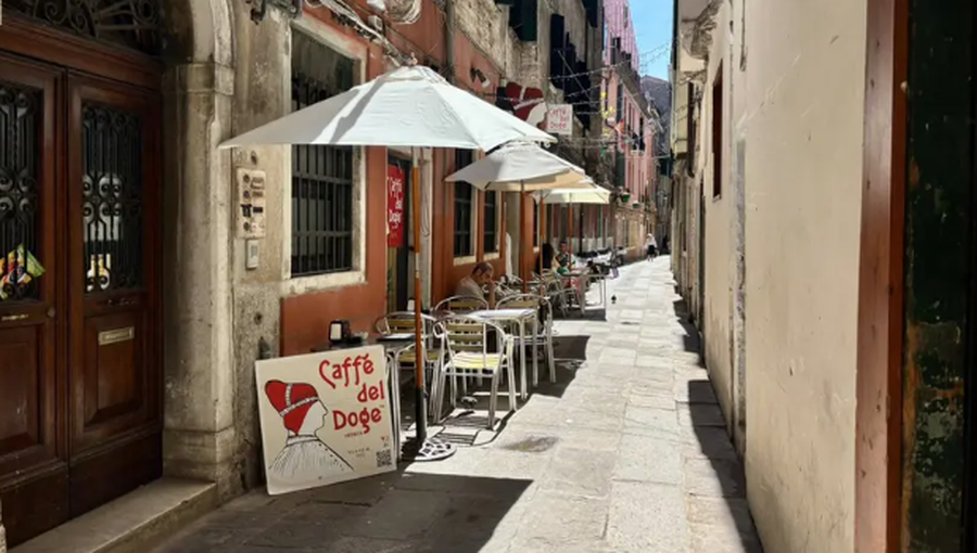 &ldquo;Caff&eacute; del Doge&rdquo; nd&euml;rron pronar, mediat italiane: Kafja