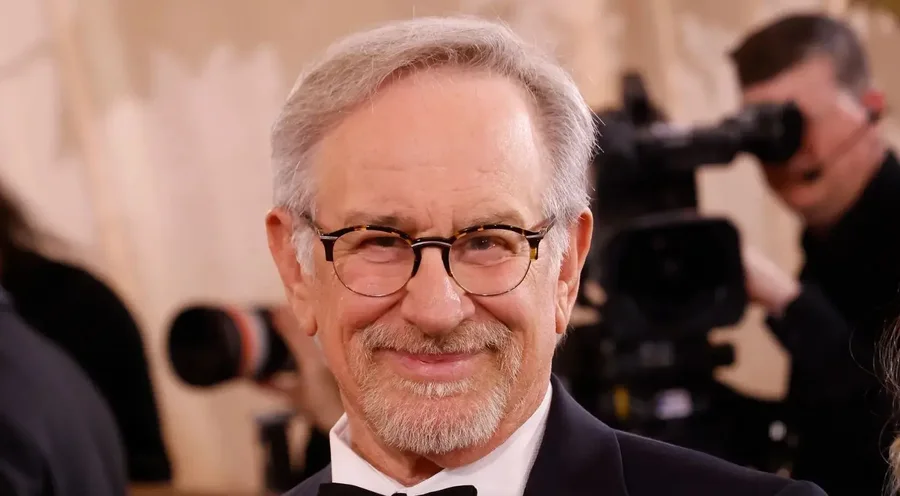 Steven Spielberg: Inteligjenca artificiale duhet t&euml; sh&euml;rbej&euml; si