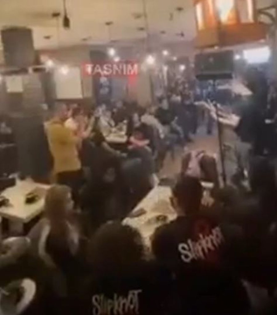 Policia bllokon një kafene në Teheran, e akuzon për promovim