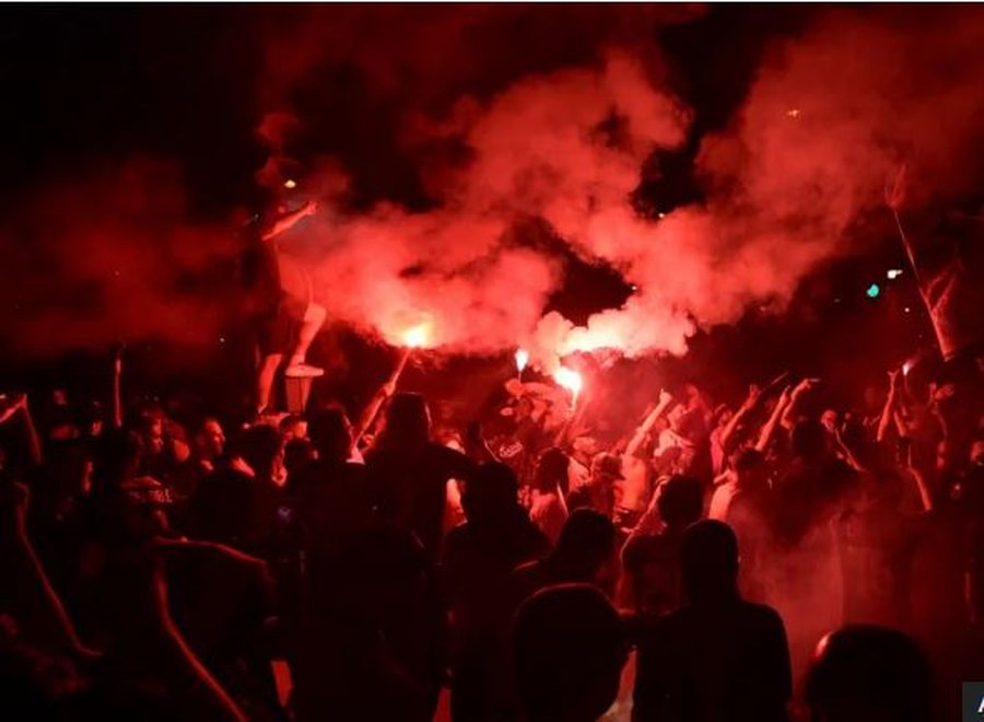 Përgjaken festimet për triumfin e PSG-së në Francë, 219