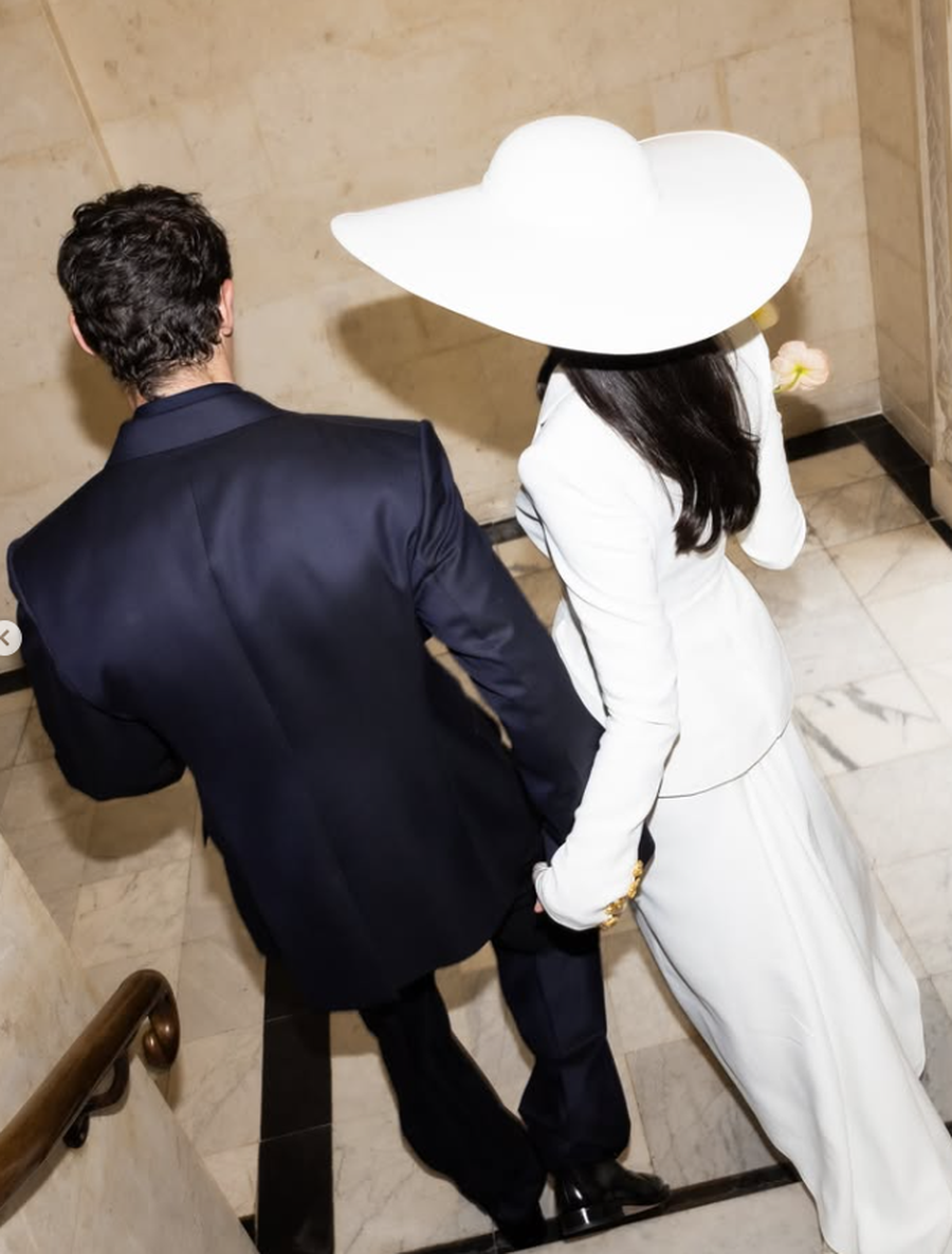 FOTO/ Dua Lipa reagon p&euml;r her&euml; t&euml; par&euml; n&euml; rrjete