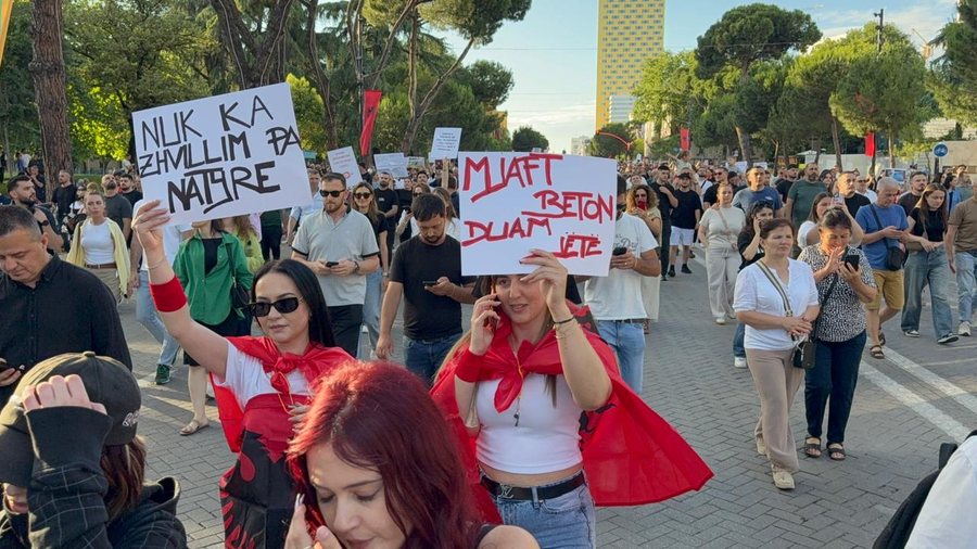 "L&euml;vizja jon&euml; udh&euml;hiqet nga qytetar&euml; t&euml; lir&euml;