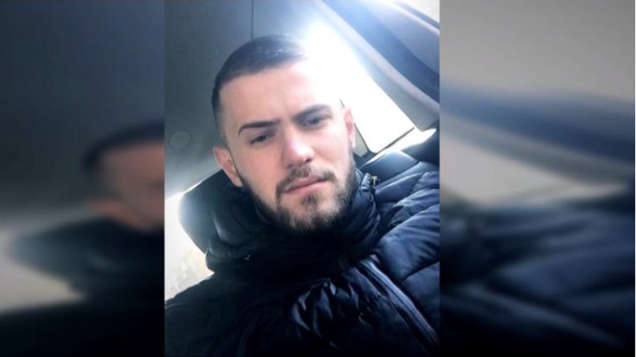 Fshehu kufom&euml;n e t&euml; riut q&euml; u vra p&euml;r gjakmarrje,