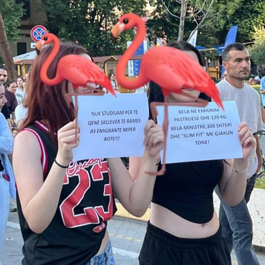 FOTO/ &ldquo;K&euml;tu p&euml;r ata q&euml; na i zbuat nga vendi&rdquo;,