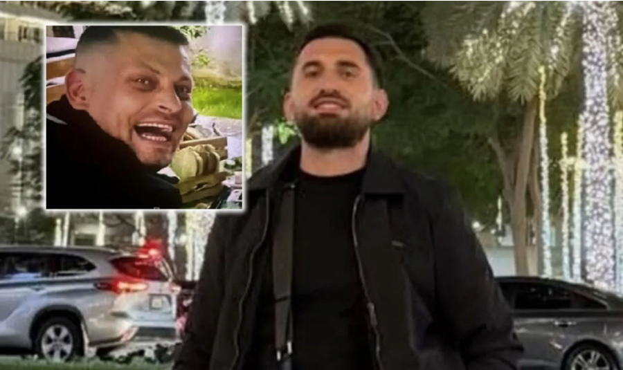 Kamarier n&euml; lokalin e "Mand Dhelpr&euml;s" q&euml; mori peng