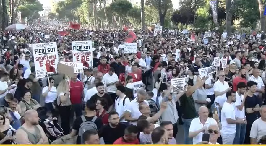 Dita e 11-t&euml;, sot protest&euml; mbar&euml;komb&euml;tare n&euml;
