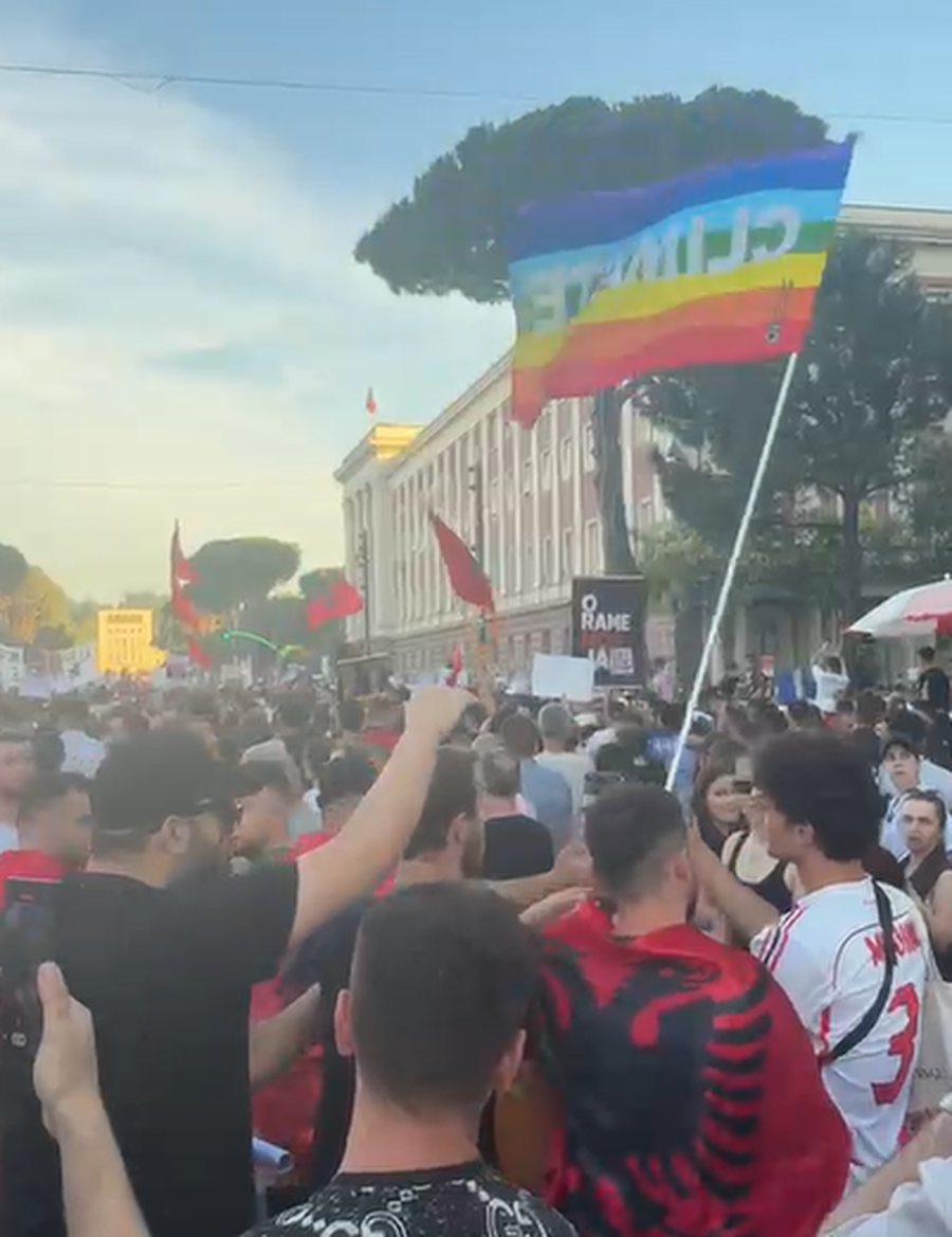 Sot protesta e 11-të kombëtare, mijëra qytetarë para
