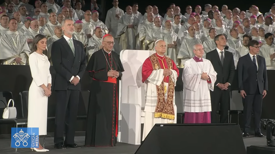FOTO-LAJM/ Barcelon&euml;, Papa Leoni XIV bekon Kull&euml;n e shenjt&euml; 172.5