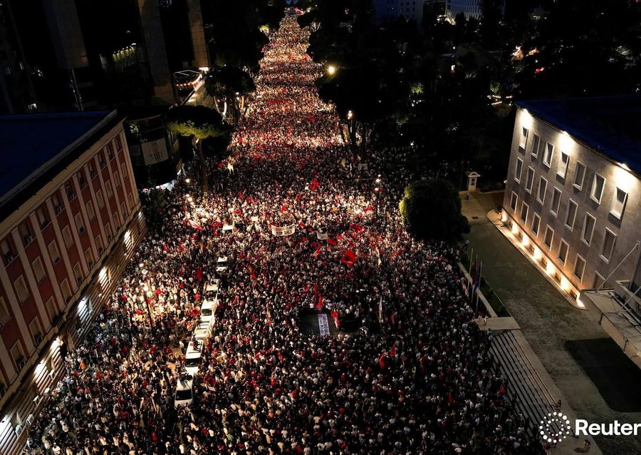 &ldquo;Bes&euml;lidhja e Tiran&euml;s&rdquo;, protesta m&euml; madh&euml;shtore