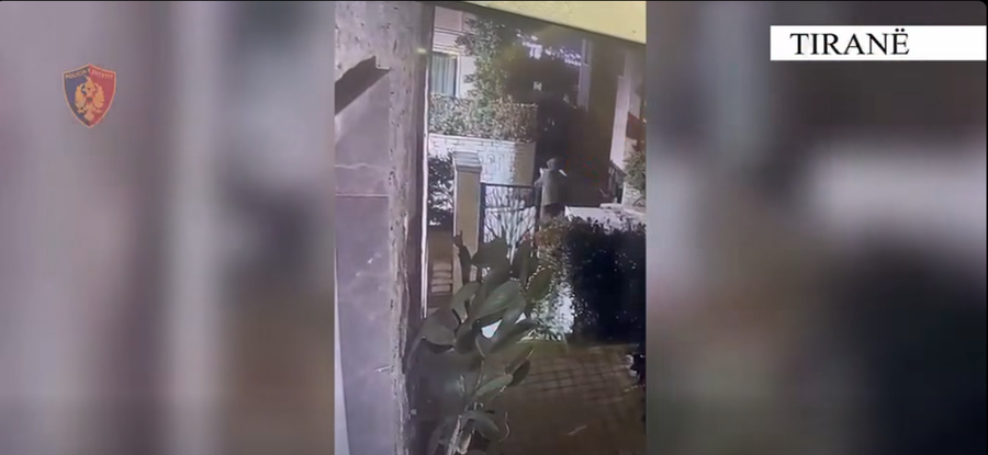 VIDEO/ I maskuar me kapele e doreza, 53-vje&ccedil;ari kapet teksa po b&euml;hej