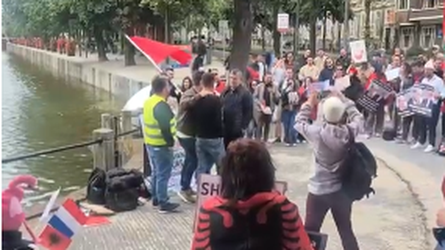 VIDEO/ “Qeveria e korruptuar na përzuri nga shtëpitë