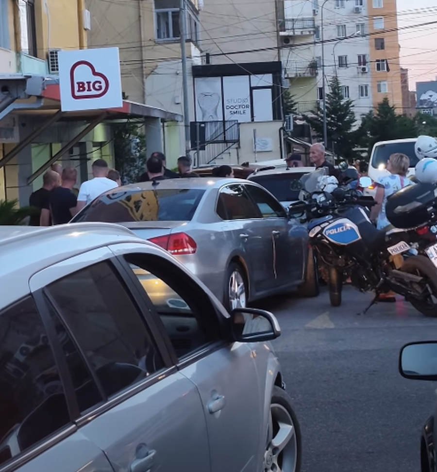 Tentoi të grabiste një market në Tiranë, mbetet i plagosur