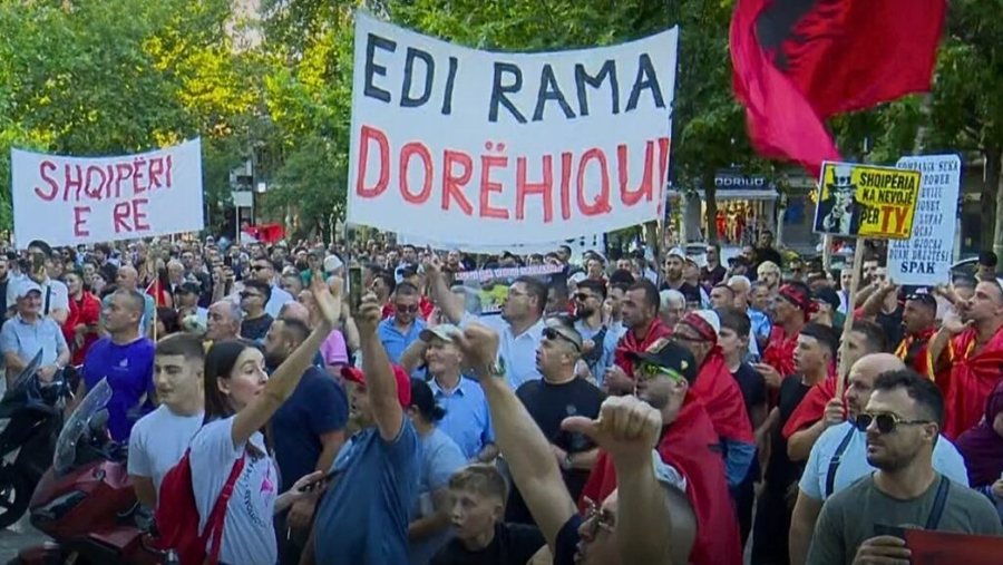 “Rama jepe dorëheqjen”, sot protesta e 19-të qytetare