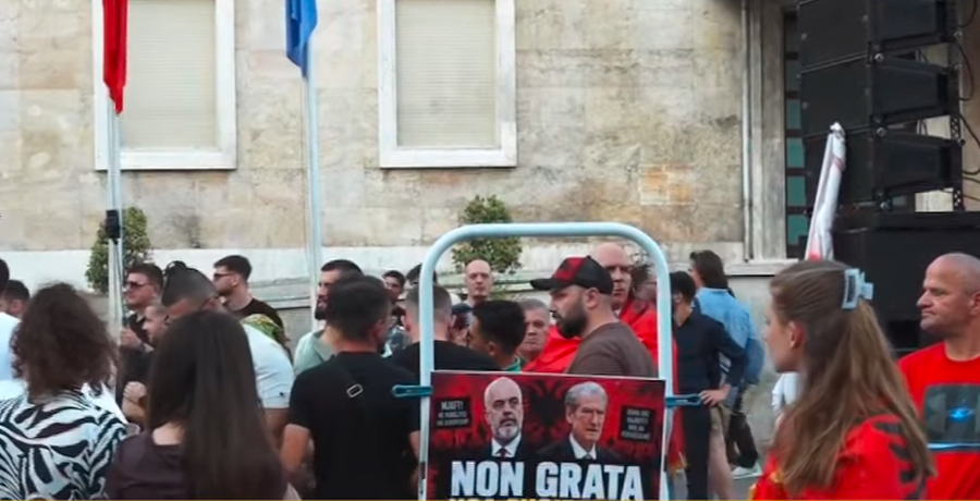 Dita e 20-të e protestës, mijëra qytetarë para
