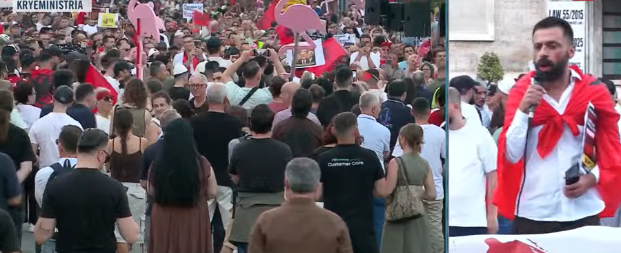 Protesta e 24 para Kryeministris&euml;, mij&euml;ra qytetar&euml; n&euml; shesh