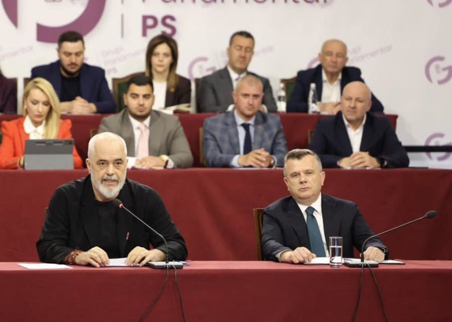 &ldquo;T&euml; jeni m&euml; aktiv&euml; n&euml; rrjetet sociale&rdquo;, porosia