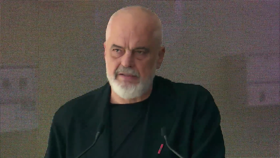 "R&euml;nd&euml;si ka t&euml; binden grat&euml;", Rama batuta p&euml;r
