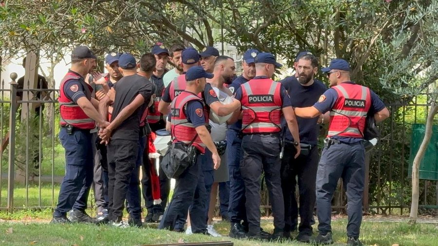 VIDEO/ Gent Progni flet nga qelia e burgut: Ulsi Manja na shau nga robt e