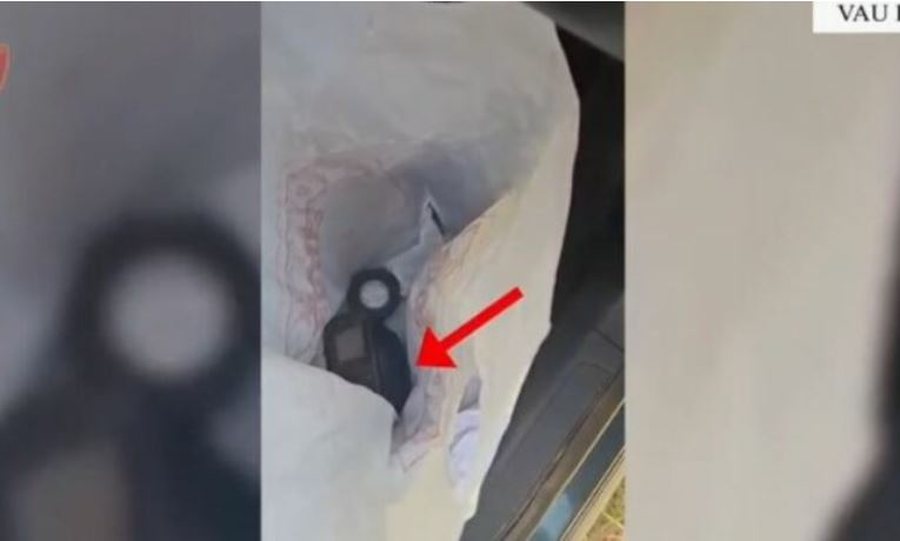 Lëvizte me bombë të telekomanduar dhe maskë në