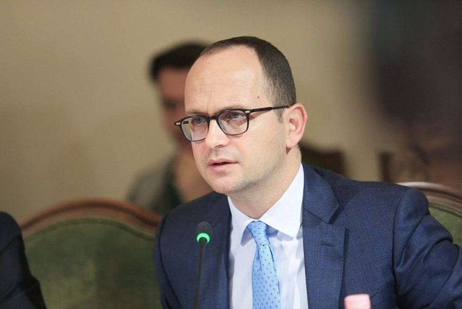 &ldquo;Shoq&euml;ria u ngrit n&euml; k&euml;mb&euml;&rdquo;, Bushati p&euml;r